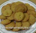 मक्के की मठरी (Corn Flaky Biscuits – Makki ki Mathari)