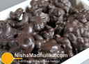 चॉकलेट क्लस्टर्स (Easy Chocolate Clusters Recipe)